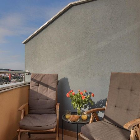 Apartment Leki - Newly Renovated, Modern City Spot Пула Екстериор снимка