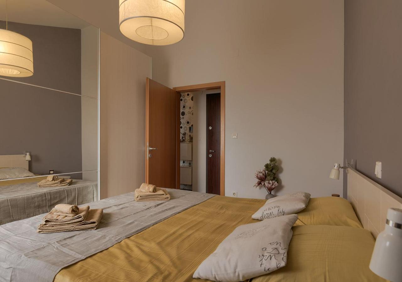 Apartment Leki - Newly Renovated, Modern City Spot Пула Екстериор снимка